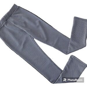 Zara fancy leggings🆕